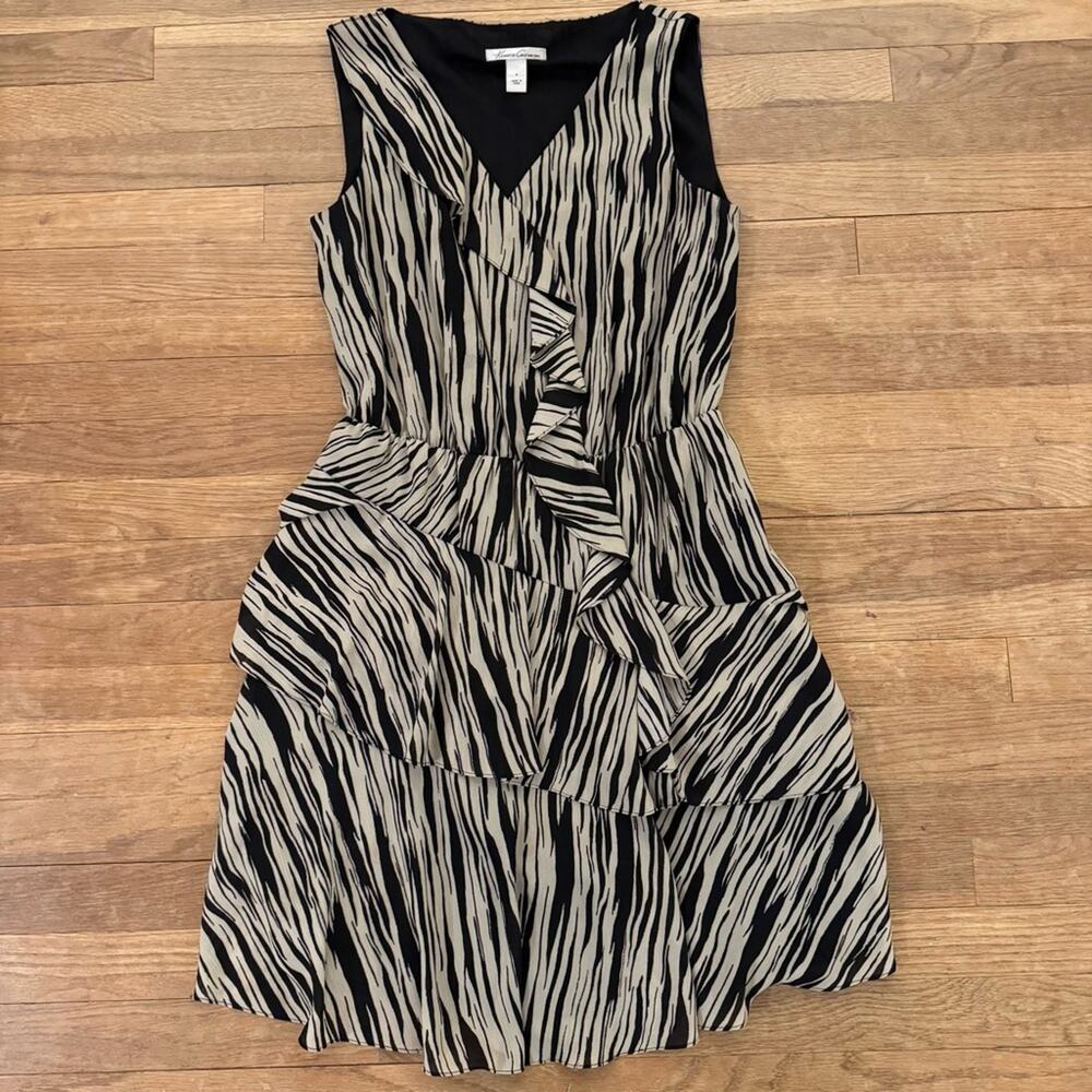 Kenneth Cole black taupe ruffled layered knee length a-line dress size 4
b41